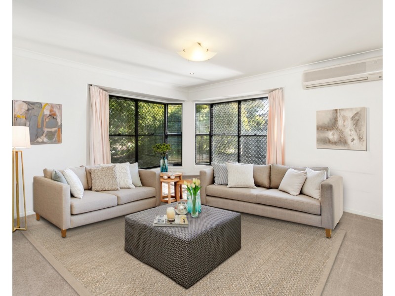 84 Sugarwood Street, Bellbowrie QLD 4070