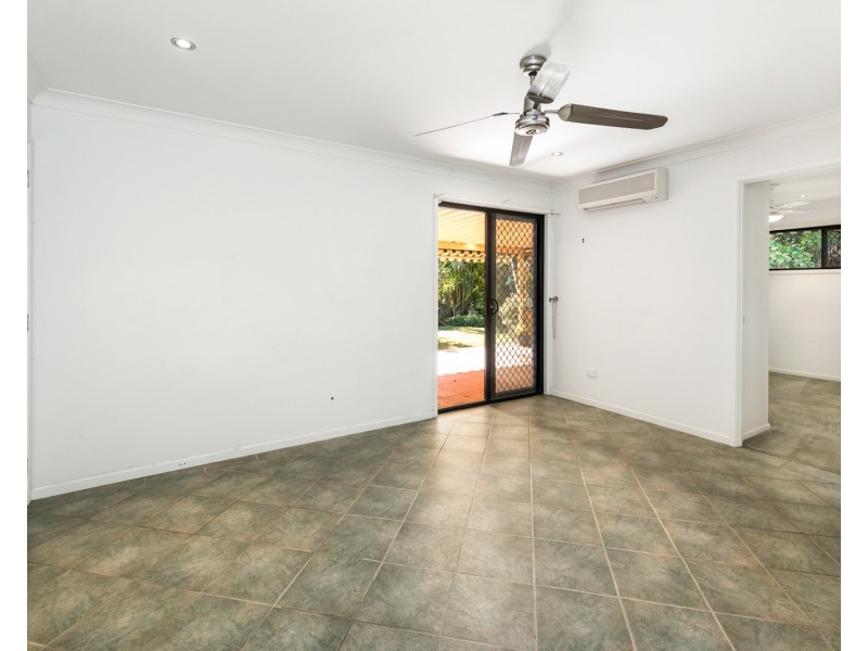 84 Sugarwood Street, Bellbowrie QLD 4070