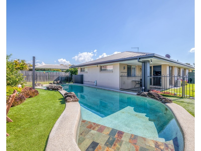 4 Sanctuary Court, Bongaree QLD 4507