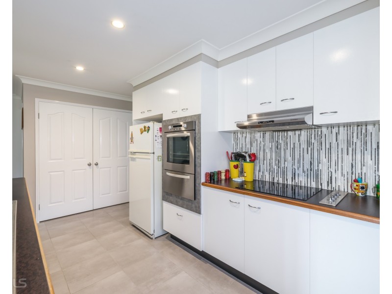 4 Sanctuary Court, Bongaree QLD 4507