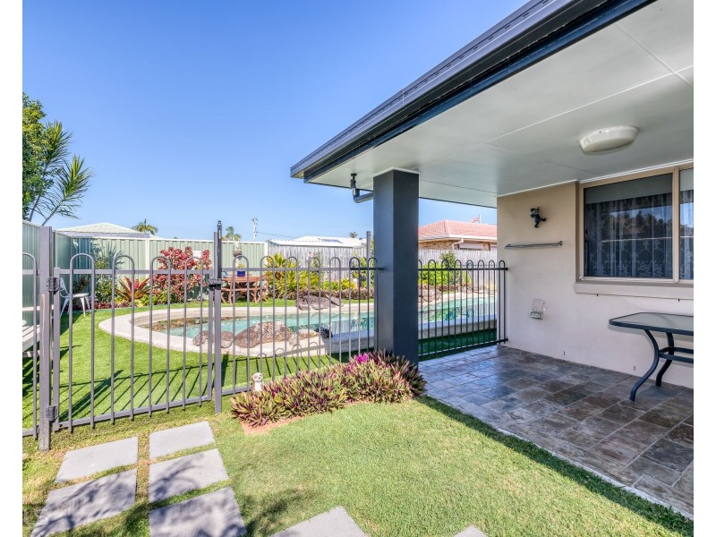 4 Sanctuary Court, Bongaree QLD 4507