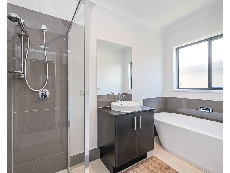 19 Bora Place, Ningi QLD 4511