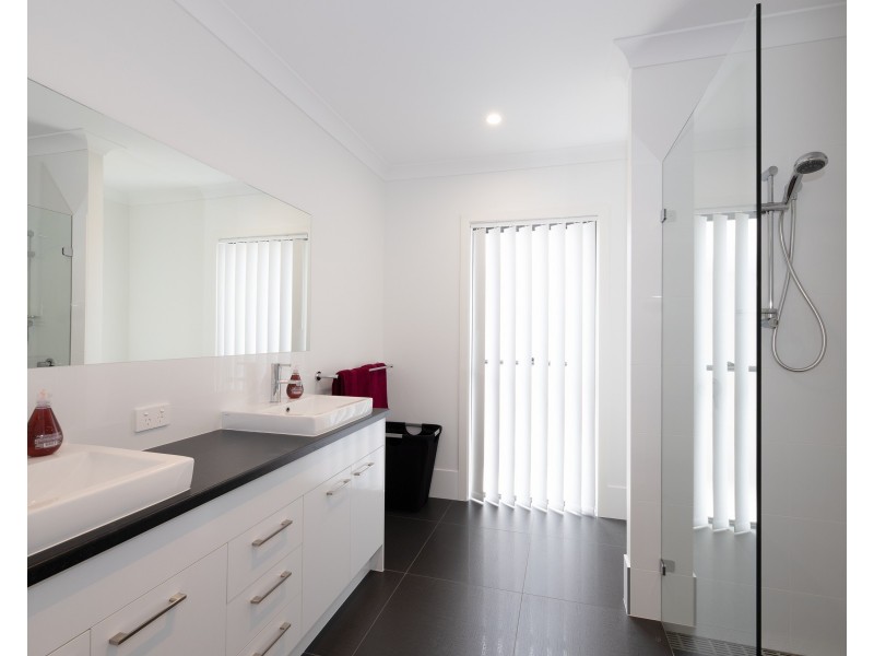 19 Herring street, Bongaree QLD 4507