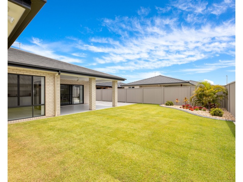 19 Herring street, Bongaree QLD 4507