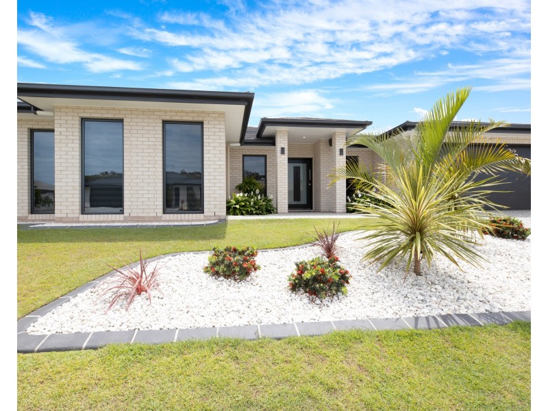 19 Herring street, Bongaree QLD 4507