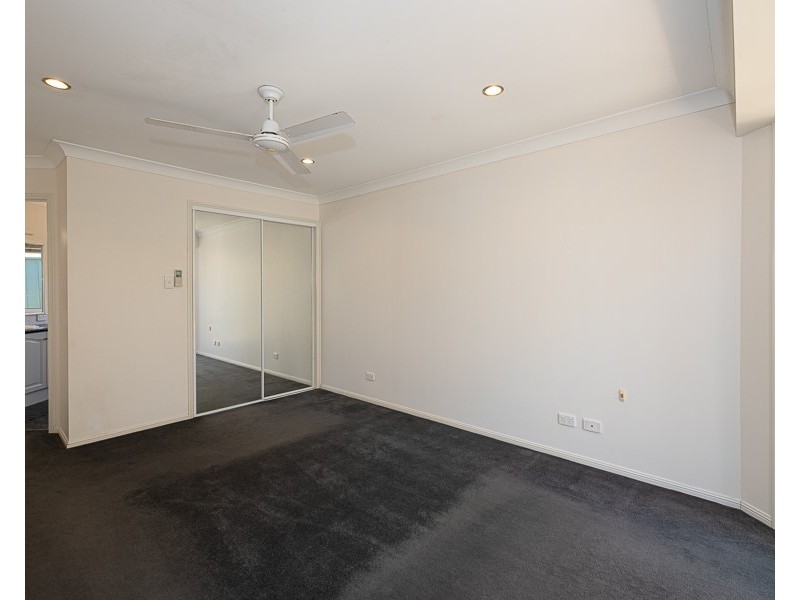 17 Mackerel Street, Sandstone Point QLD 4511