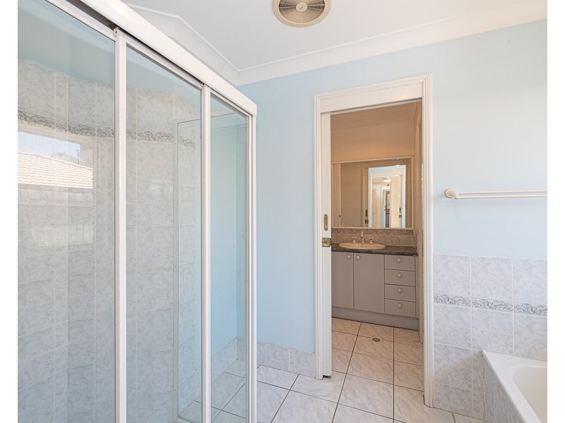 17 Mackerel Street, Sandstone Point QLD 4511