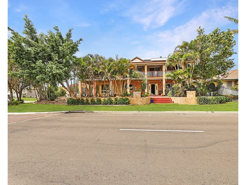 7 Pacific Drive, Banksia Beach QLD 4507
