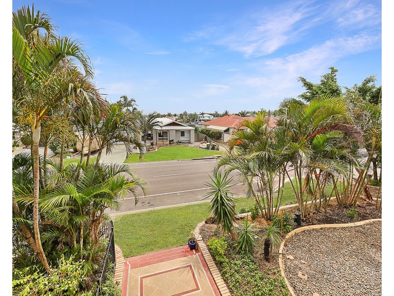 7 Pacific Drive, Banksia Beach QLD 4507