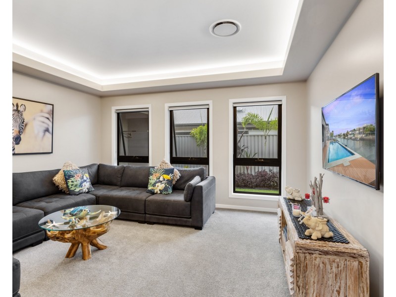 95 Marina Boulevard, Banksia Beach QLD 4507