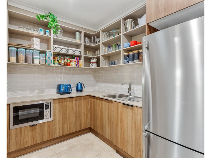 95 Marina Boulevard, Banksia Beach QLD 4507