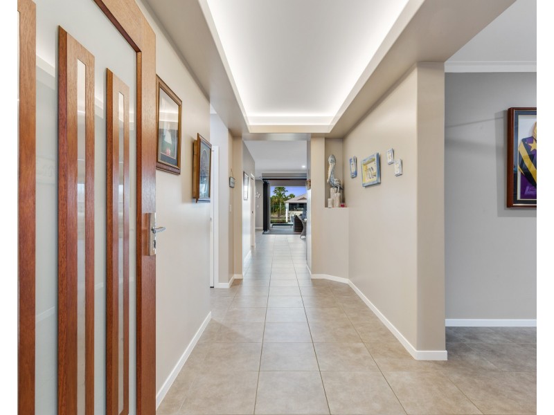 95 Marina Boulevard, Banksia Beach QLD 4507