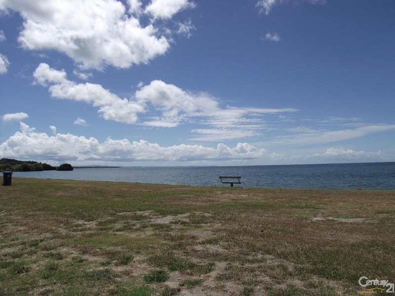 6 Oak Street, Godwin Beach QLD 4511