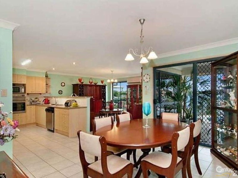 20 Catamaran Court, Banksia Beach QLD 4507