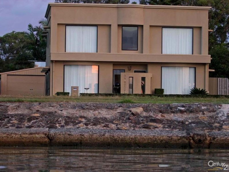 83 Esplanade, Godwin Beach QLD 4511