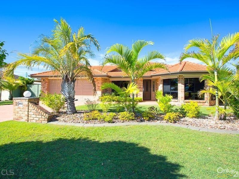 9 Scarborough Court, Sandstone Point QLD 4511