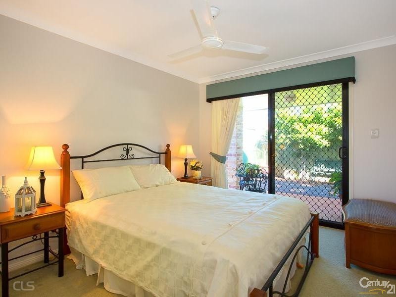 9 Scarborough Court, Sandstone Point QLD 4511