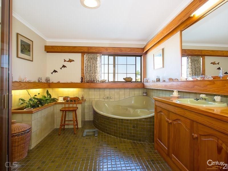 79 Endeavour Drive, Banksia Beach QLD 4507