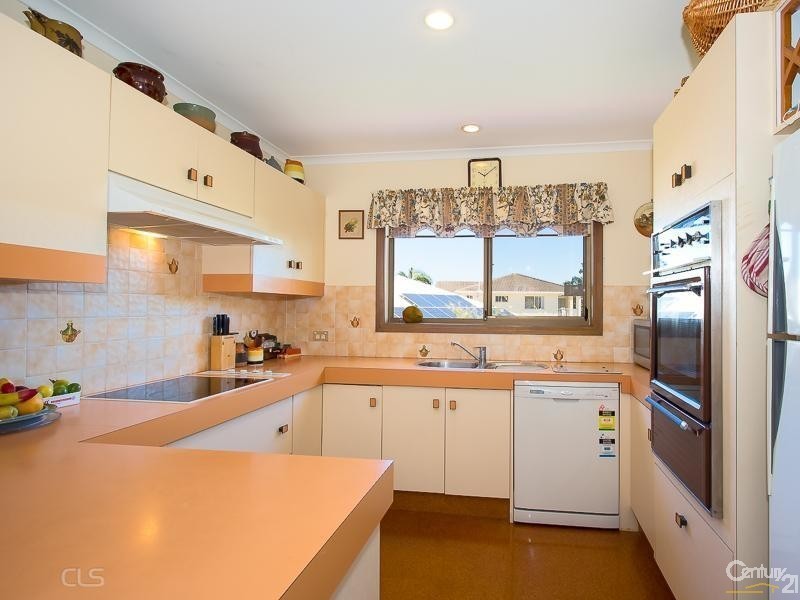 79 Endeavour Drive, Banksia Beach QLD 4507