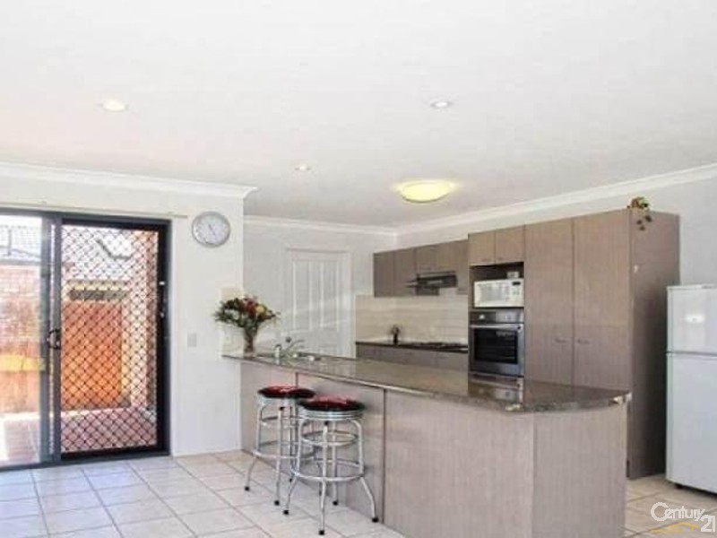 1 Myora Place, Sandstone Point QLD 4511