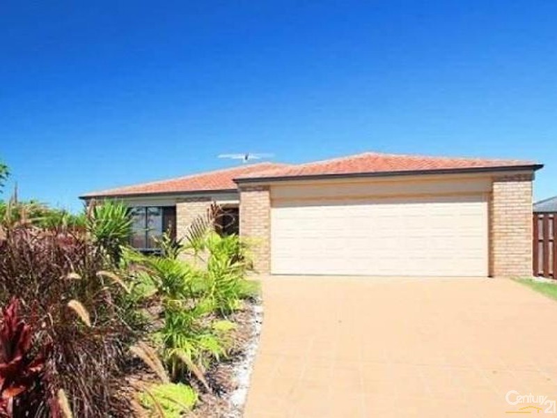 1 Myora Place, Sandstone Point QLD 4511
