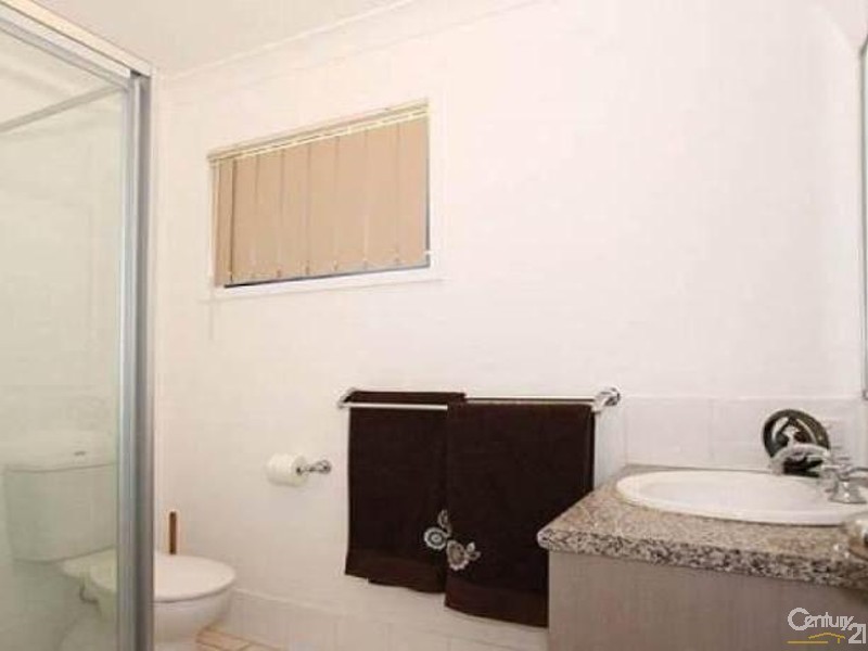 1 Myora Place, Sandstone Point QLD 4511