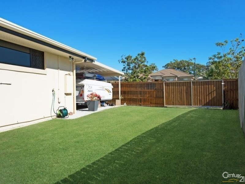 4 Wategoes Street, Sandstone Point QLD 4511