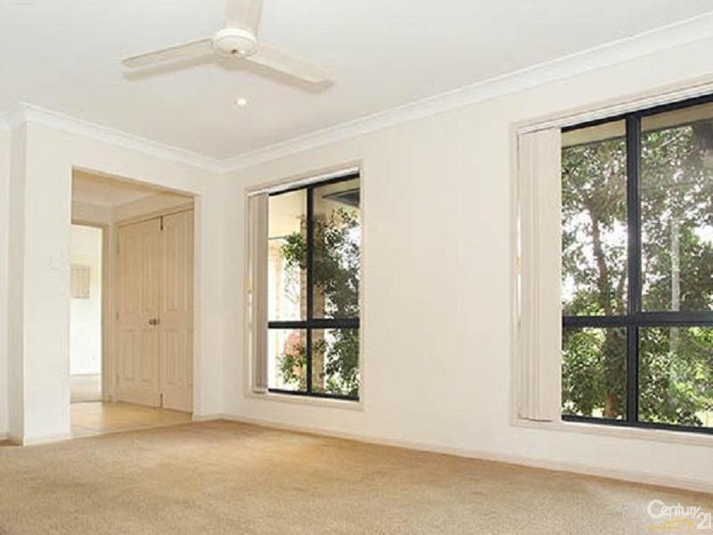 23 Reeders Street, Sandstone Point QLD 4511