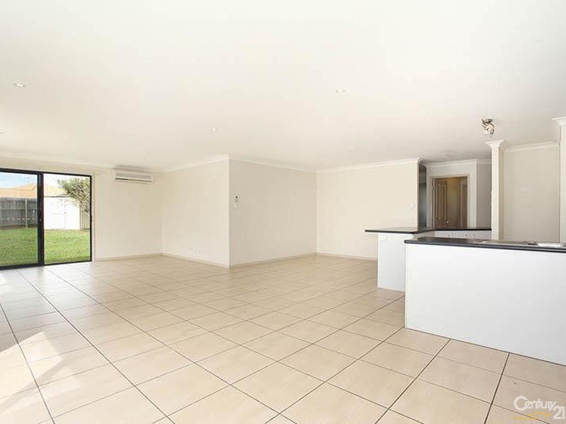 23 Reeders Street, Sandstone Point QLD 4511