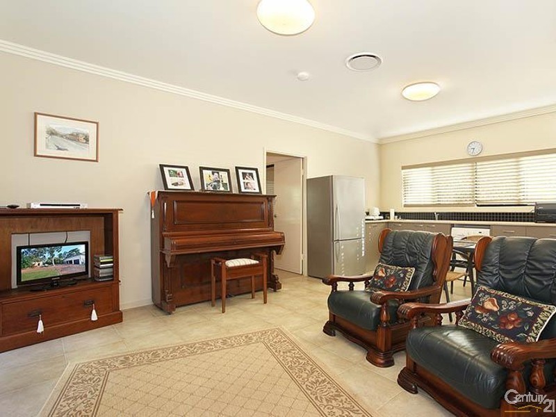 25 Triton Court, Ningi QLD 4511