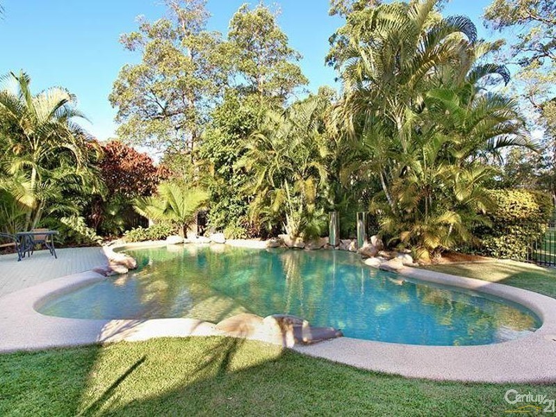 25 Triton Court, Ningi QLD 4511