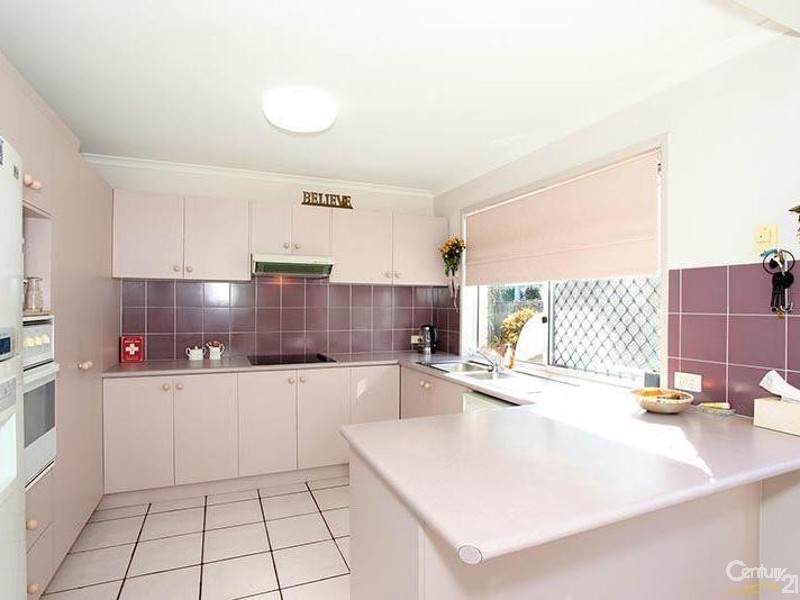 2/115 Welsby Parade, Bongaree QLD 4507