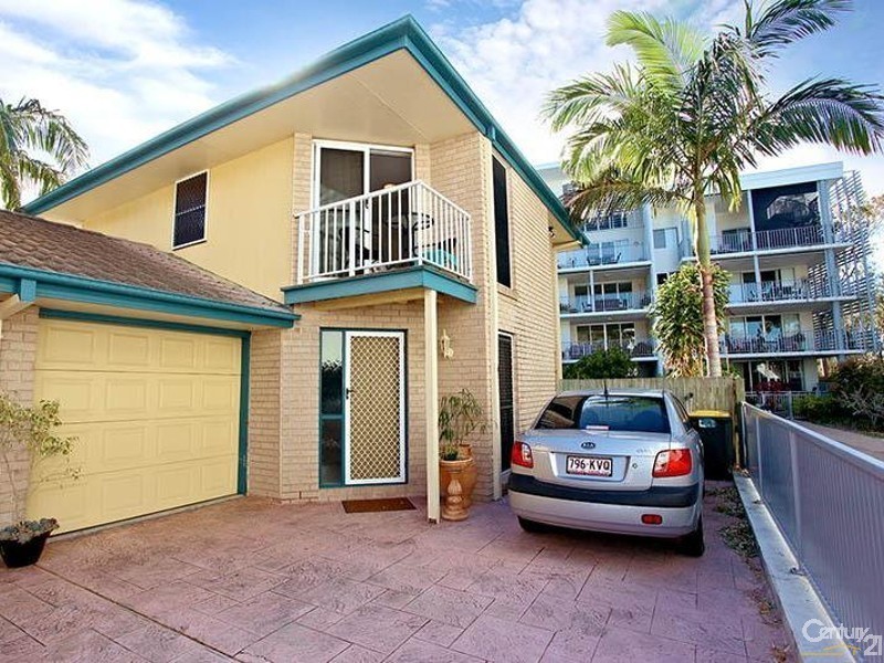 2/115 Welsby Parade, Bongaree QLD 4507