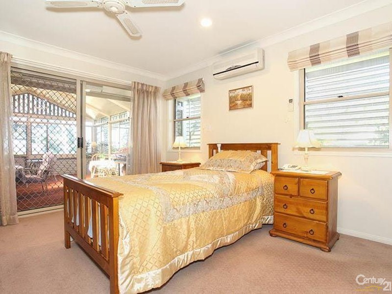 14 Sunbrite Court, Sandstone Point QLD 4511
