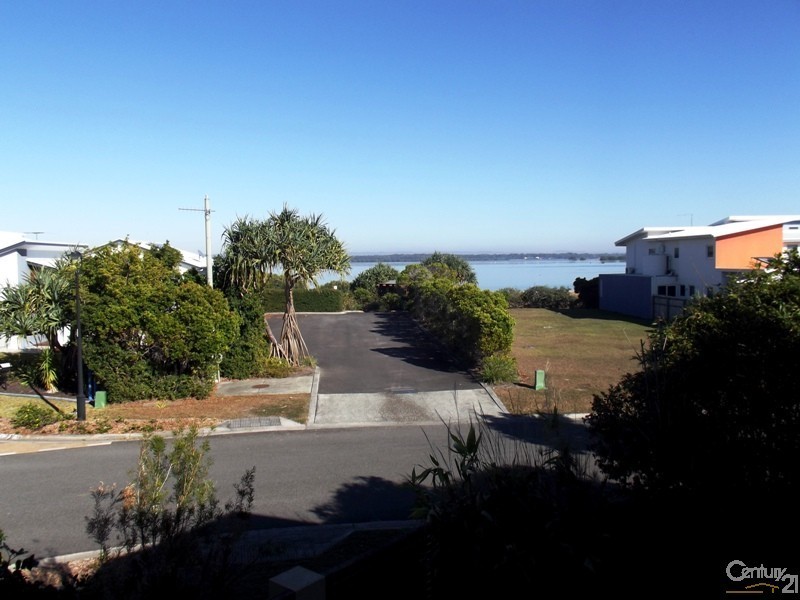 25 Kakadu Circuit, Banksia Beach QLD 4507