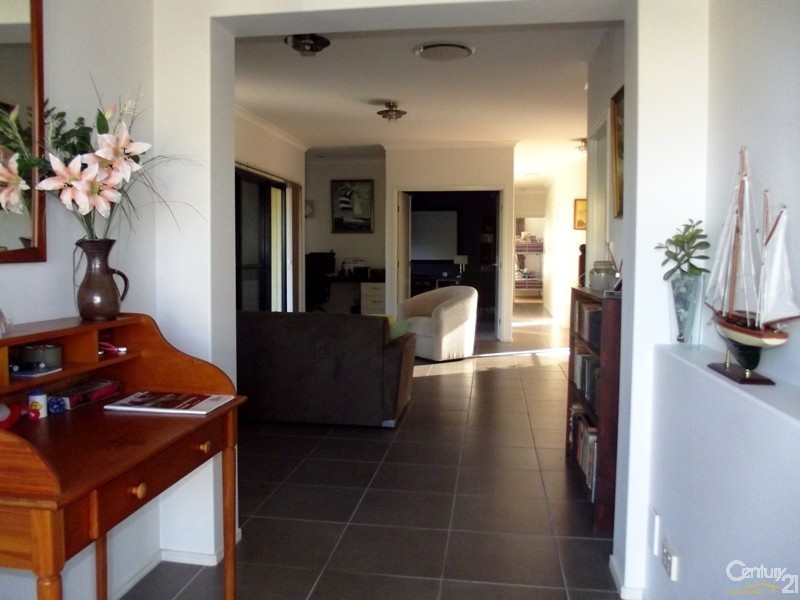 25 Kakadu Circuit, Banksia Beach QLD 4507
