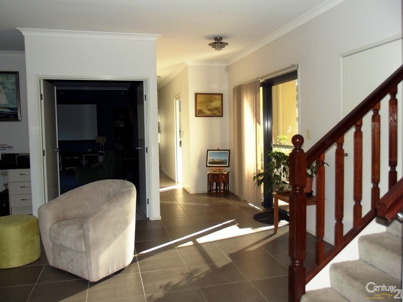25 Kakadu Circuit, Banksia Beach QLD 4507