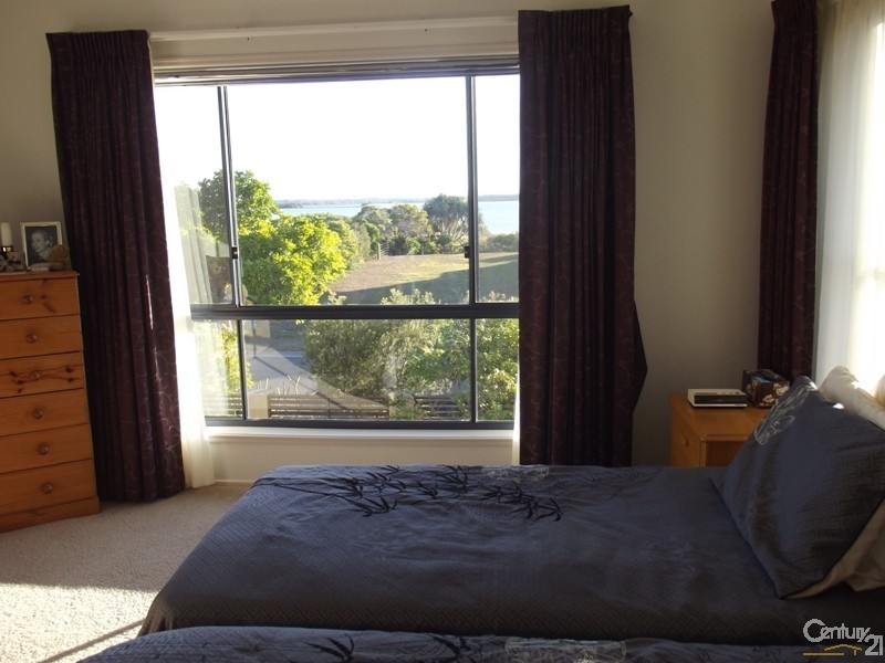 25 Kakadu Circuit, Banksia Beach QLD 4507