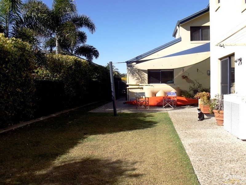 25 Kakadu Circuit, Banksia Beach QLD 4507