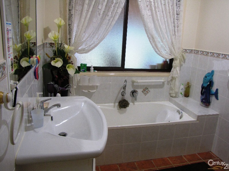 1-3 Calypso Court, Godwin Beach QLD 4511