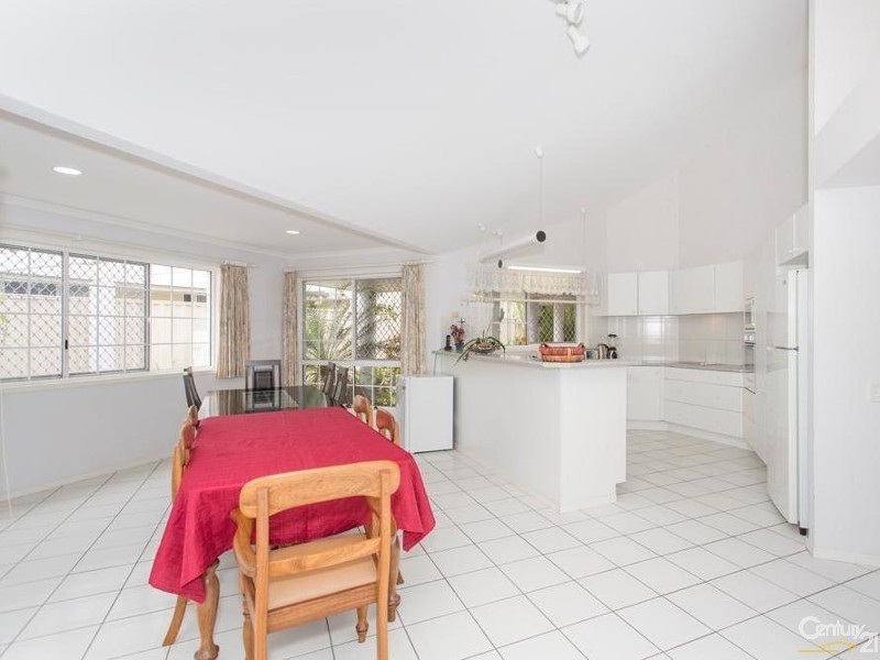 40 Island Parade, Banksia Beach QLD 4507