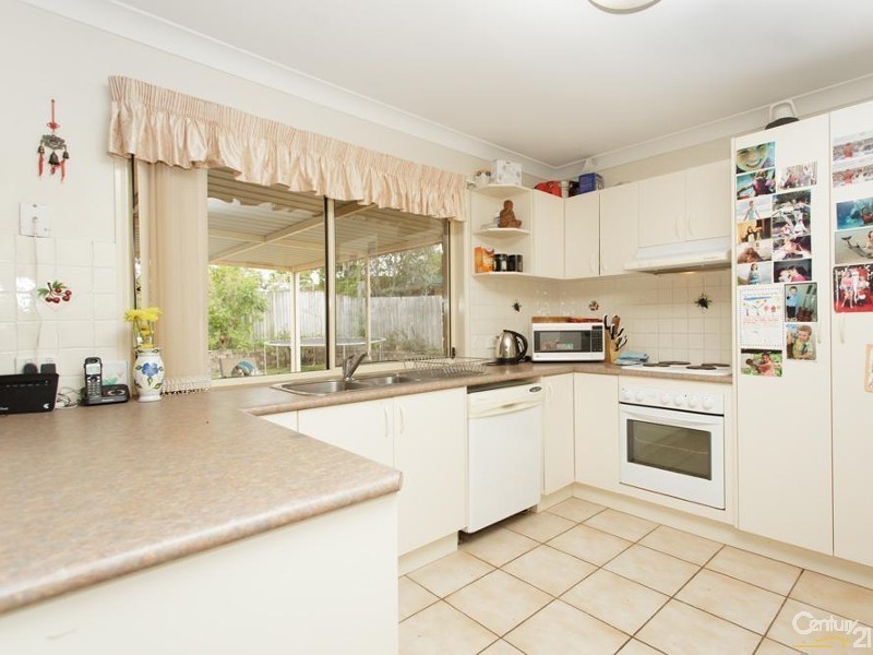 111 Sunderland Drive, Banksia Beach QLD 4507