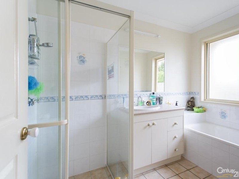 111 Sunderland Drive, Banksia Beach QLD 4507