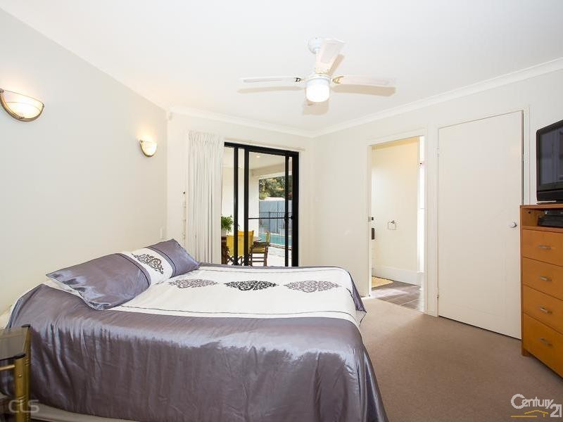 10 Dugong Cres, Banksia Beach QLD 4507