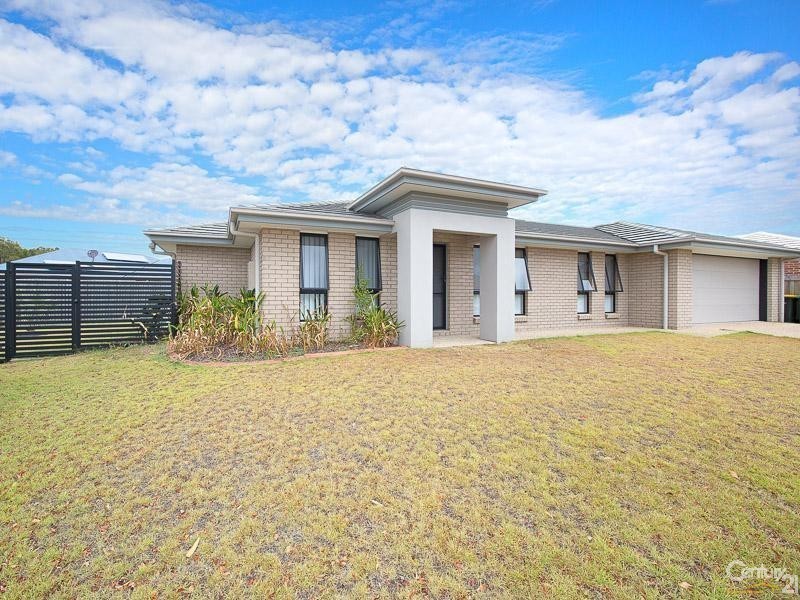 11 Ningi Waters Drive, Ningi QLD 4511