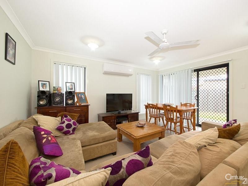 11 Ningi Waters Drive, Ningi QLD 4511