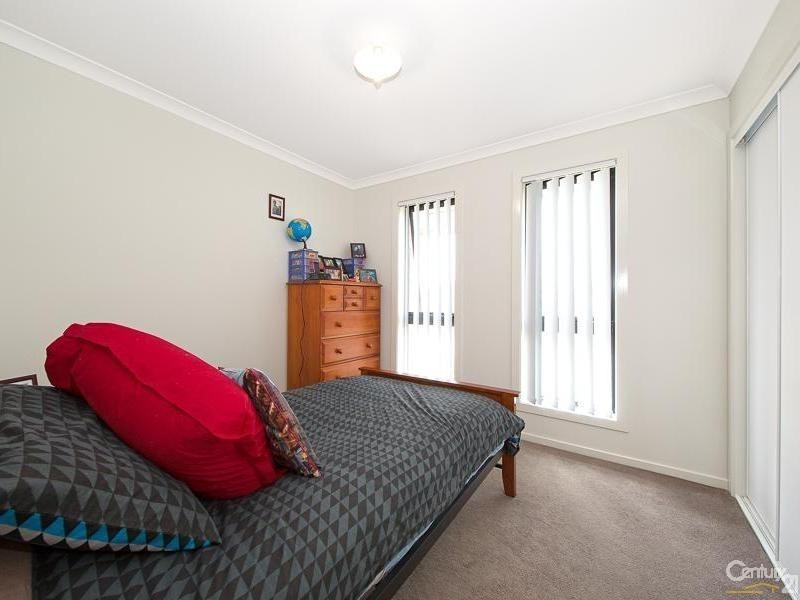 11 Ningi Waters Drive, Ningi QLD 4511