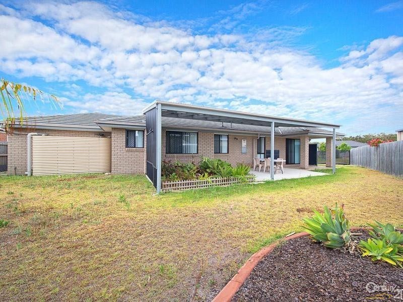 11 Ningi Waters Drive, Ningi QLD 4511