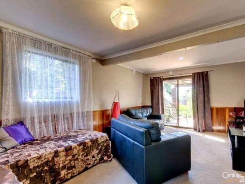 12 Carter Court, Sandstone Point QLD 4511
