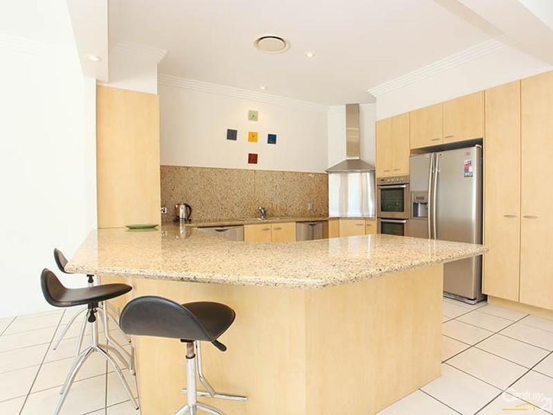 9 Seahorse Court, Banksia Beach QLD 4507